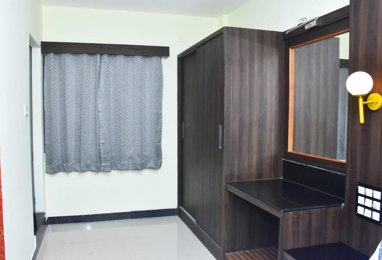 Hotel La Gowri, Coorg Мадикери Екстериор снимка