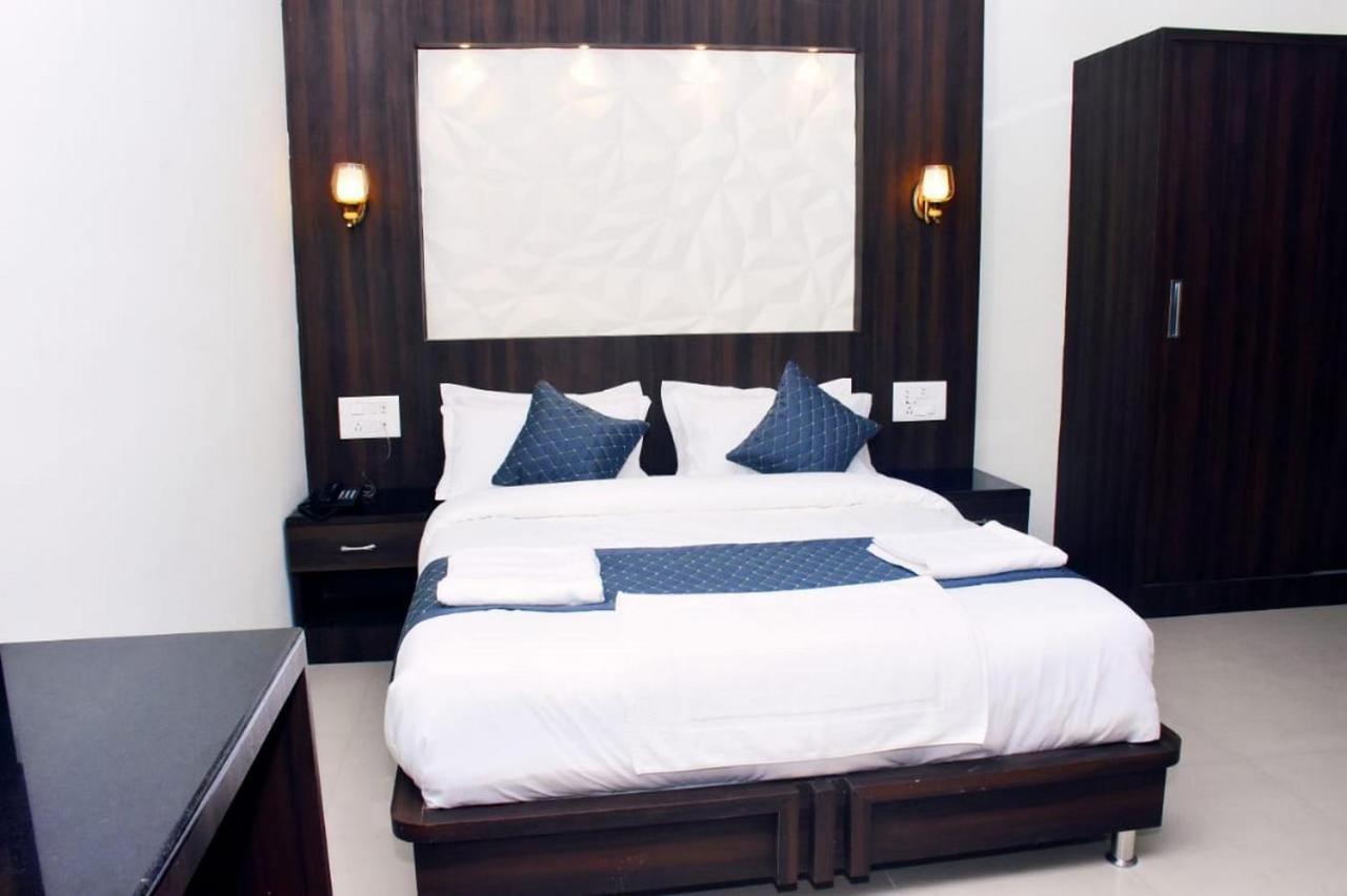 Hotel La Gowri, Coorg Мадикери Екстериор снимка