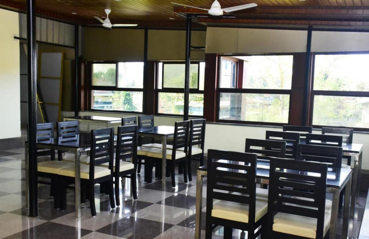 Hotel La Gowri, Coorg Мадикери Екстериор снимка