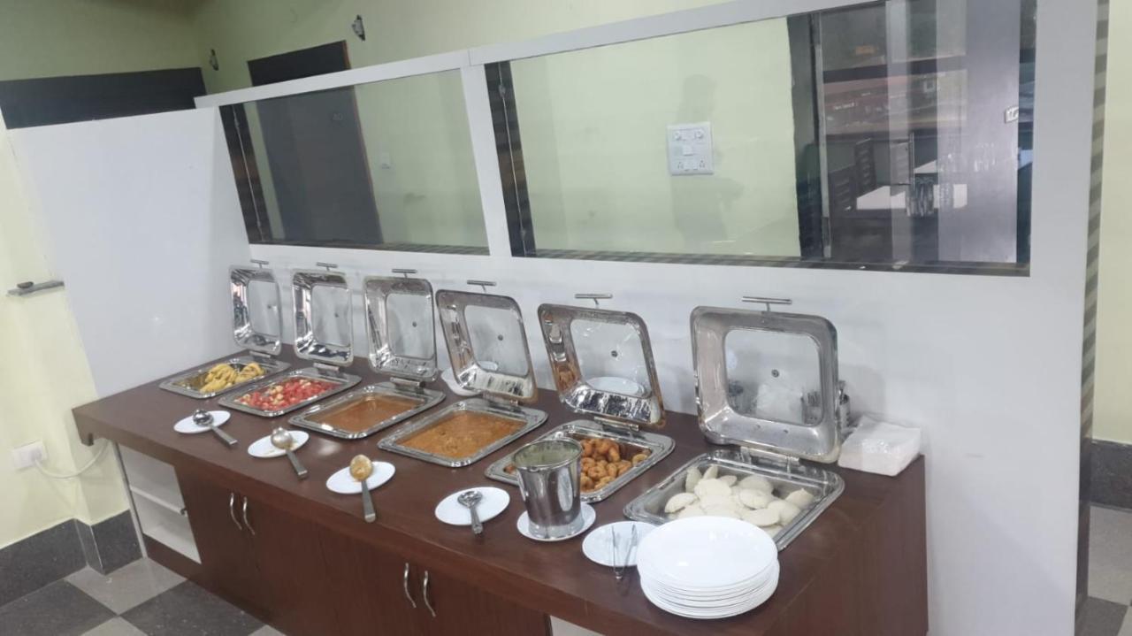 Hotel La Gowri, Coorg Мадикери Екстериор снимка